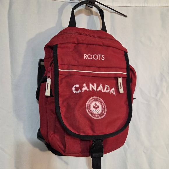 Roots Handbags - Roots Canada Olympic Red Crossbody Sling Bag Unisex